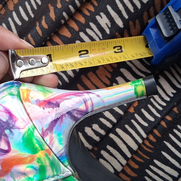 Women's Heels - Picture 6 of 10